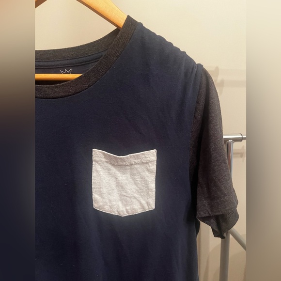 Blue Crown T-Shirt Dark Blue w/ Dark Grey Sleeves size Large Great Condition - Picture 2 of 4